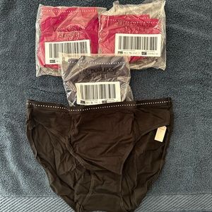 Victoria’s Secret High Leg Brief Lot NEW size L, 2 berry, 1 navy blue & 1 black